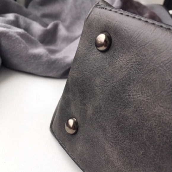 🔄🆕 MUNICH Crossbody Tote - Picture 4 of 8